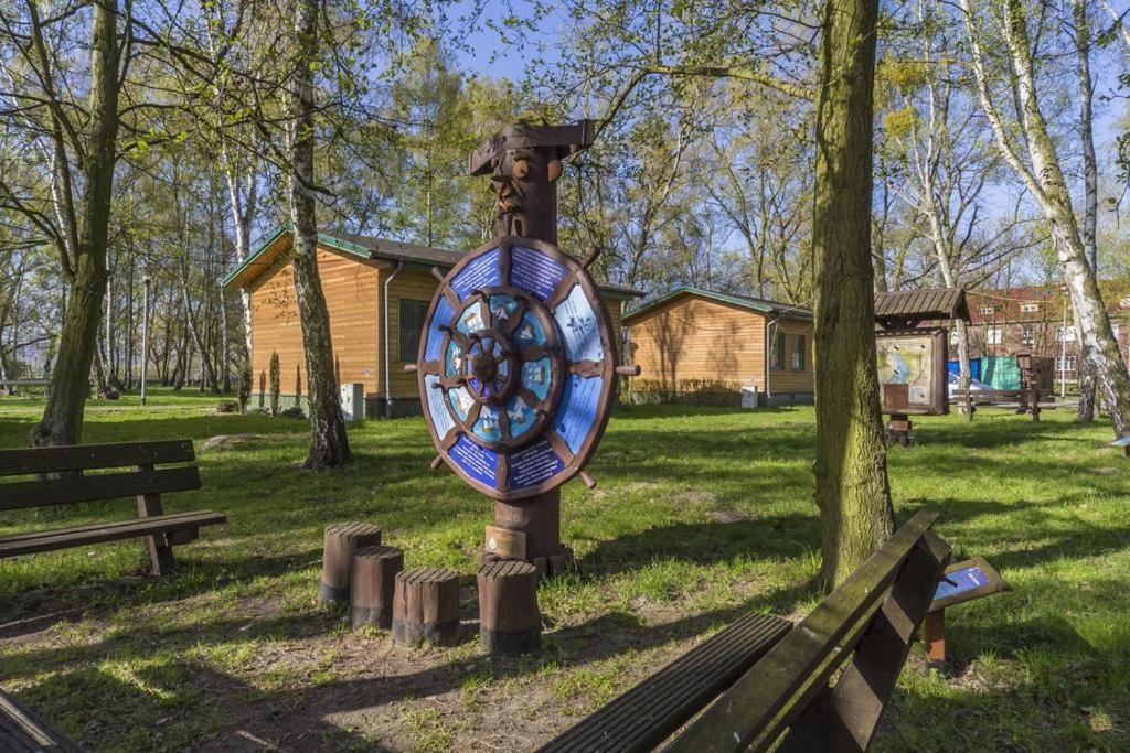 Centrum Zeglarskie Domki Kempingowe Stettino Esterno foto