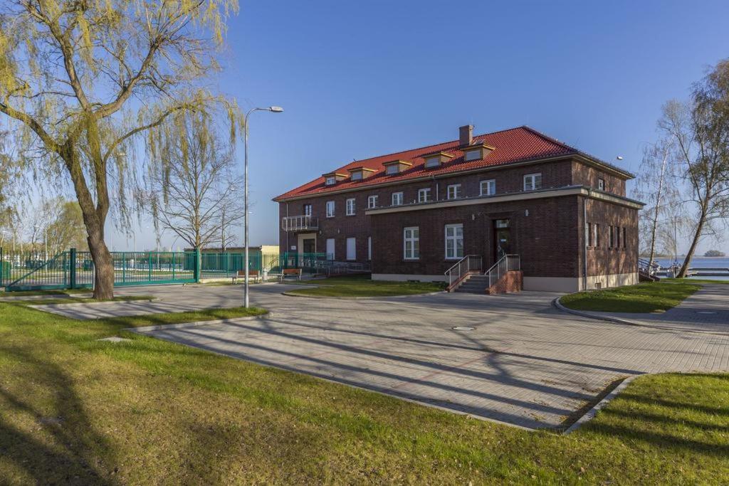 Centrum Zeglarskie Domki Kempingowe Stettino Esterno foto