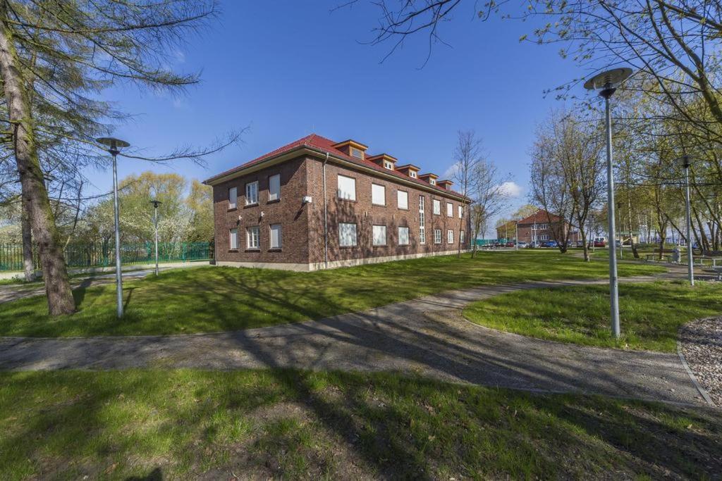 Centrum Zeglarskie Domki Kempingowe Stettino Esterno foto